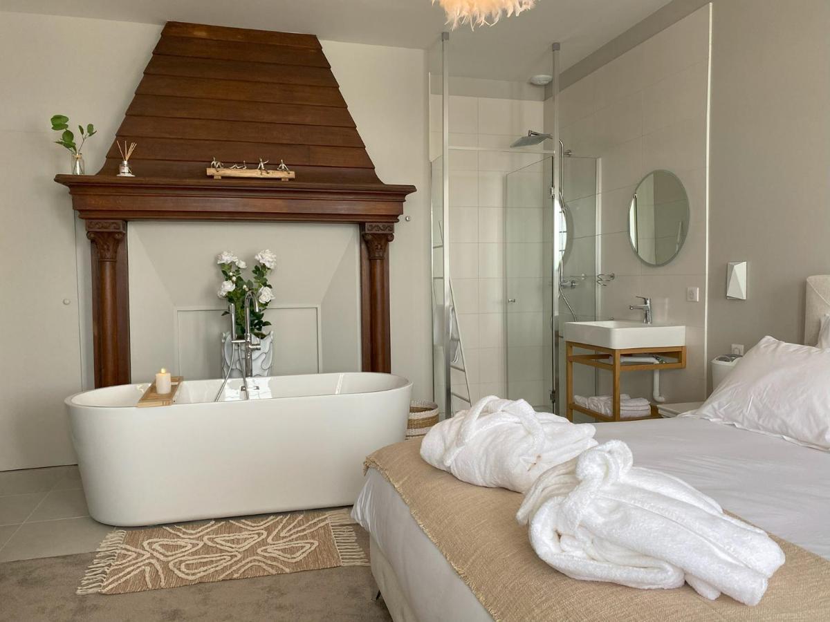 White House, Maison D'Hotes Villequier Esterno foto